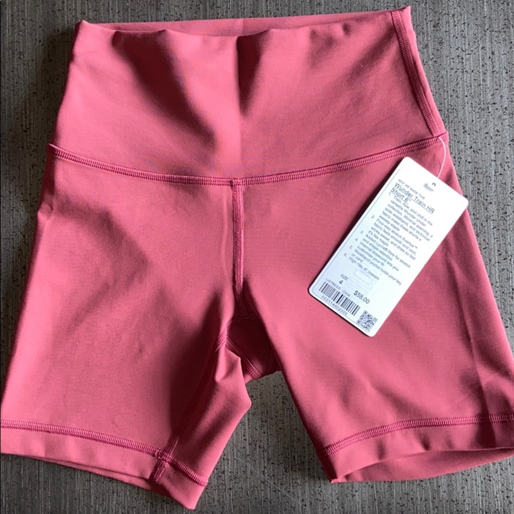 Lululemon Wunder Train high rise bike shorts